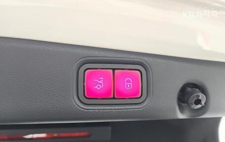 Mercedes-Benz E-Класс, 2022 год, 4 530 000 рублей, 14 фотография