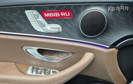 Mercedes-Benz E-Класс, 2022 год, 3 740 000 рублей, 15 фотография