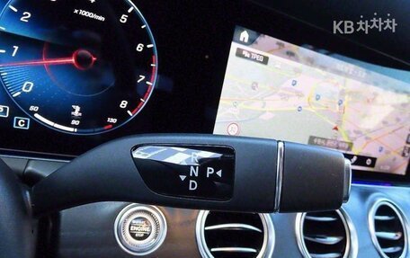 Mercedes-Benz E-Класс, 2022 год, 4 320 000 рублей, 11 фотография