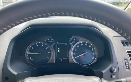 Toyota Land Cruiser Prado 150 рестайлинг 2, 2022 год, 3 700 090 рублей, 12 фотография