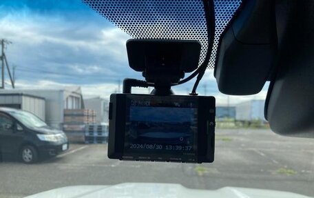 Toyota Land Cruiser Prado 150 рестайлинг 2, 2022 год, 3 700 090 рублей, 20 фотография