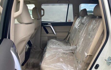 Toyota Land Cruiser Prado 150 рестайлинг 2, 2022 год, 3 700 090 рублей, 30 фотография
