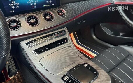 Mercedes-Benz E-Класс, 2021 год, 5 590 000 рублей, 10 фотография