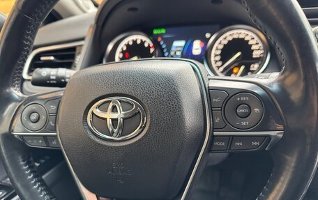 Toyota Camry, 2019 год, 3 200 000 рублей, 22 фотография