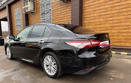 Toyota Camry, 2019 год, 3 200 000 рублей, 9 фотография