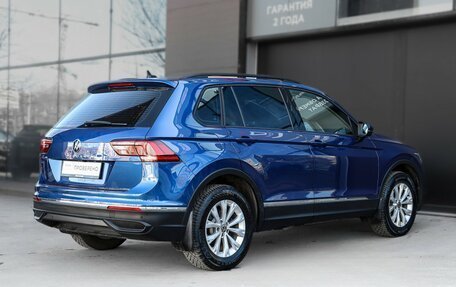 Volkswagen Tiguan II, 2021 год, 2 599 000 рублей, 7 фотография