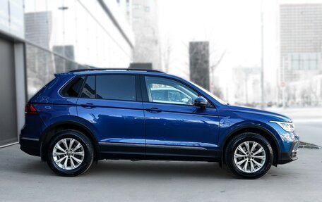 Volkswagen Tiguan II, 2021 год, 2 599 000 рублей, 5 фотография