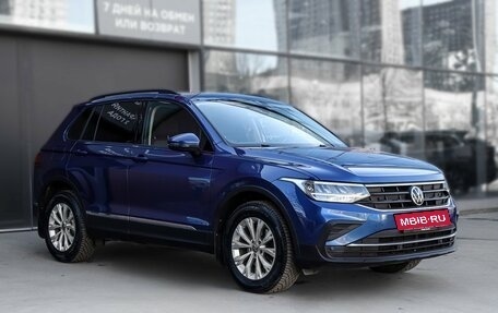 Volkswagen Tiguan II, 2021 год, 2 599 000 рублей, 4 фотография