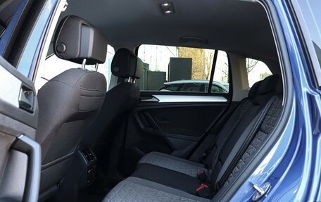 Volkswagen Tiguan II, 2021 год, 2 599 000 рублей, 13 фотография
