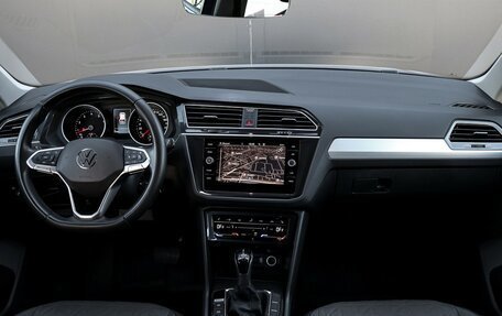 Volkswagen Tiguan II, 2021 год, 2 599 000 рублей, 14 фотография