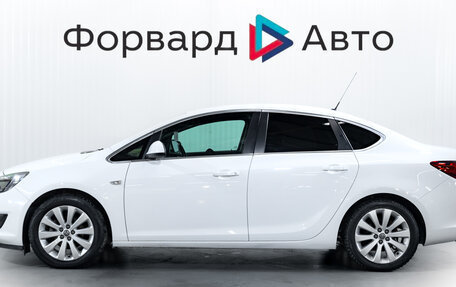 Opel Astra J, 2014 год, 990 000 рублей, 4 фотография