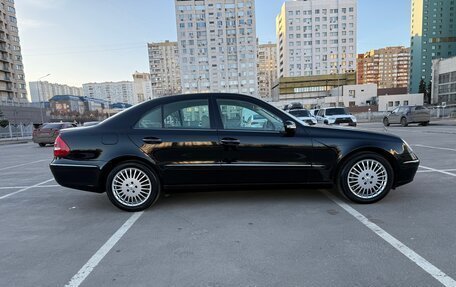 Mercedes-Benz E-Класс, 2003 год, 1 520 000 рублей, 5 фотография