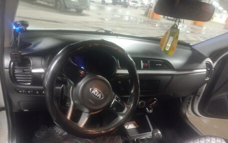 KIA Rio IV, 2017 год, 855 000 рублей, 3 фотография