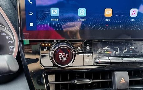 Toyota Highlander, 2022 год, 3 830 000 рублей, 10 фотография
