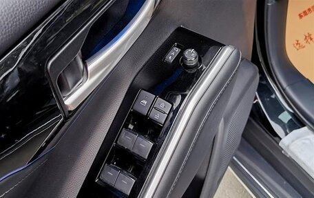 Toyota Highlander, 2022 год, 3 830 000 рублей, 18 фотография