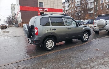 Chevrolet Niva I рестайлинг, 2011 год, 450 000 рублей, 8 фотография