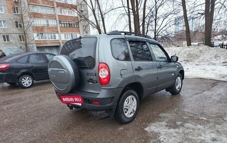 Chevrolet Niva I рестайлинг, 2011 год, 450 000 рублей, 4 фотография