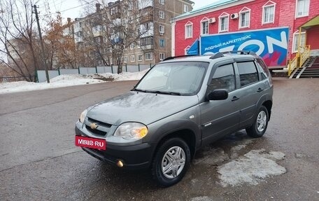 Chevrolet Niva I рестайлинг, 2011 год, 450 000 рублей, 11 фотография