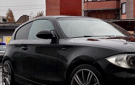 BMW 1 серия, 2008 год, 900 000 рублей, 5 фотография