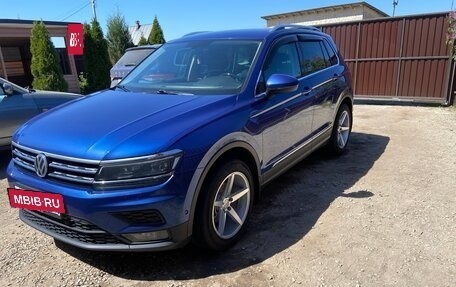 Volkswagen Tiguan II, 2018 год, 2 650 000 рублей, 5 фотография