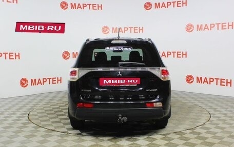 Mitsubishi Outlander III рестайлинг 3, 2013 год, 1 470 000 рублей, 6 фотография