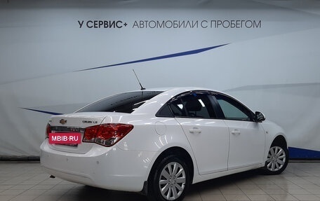 Chevrolet Cruze II, 2011 год, 840 000 рублей, 3 фотография