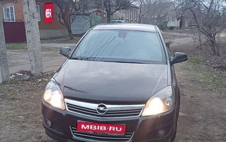 Opel Astra H, 2011 год, 550 000 рублей, 1 фотография