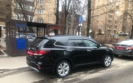 Hyundai Santa Fe III рестайлинг, 2018 год, 3 200 000 рублей, 1 фотография