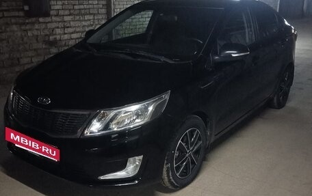 KIA Rio III рестайлинг, 2012 год, 700 000 рублей, 2 фотография