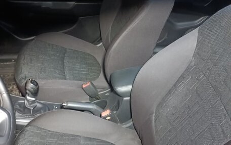 KIA Rio III рестайлинг, 2012 год, 700 000 рублей, 14 фотография