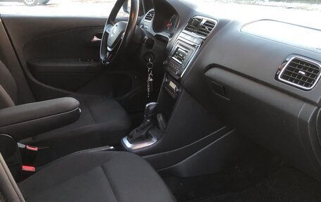 Volkswagen Polo VI (EU Market), 2017 год, 1 200 000 рублей, 8 фотография