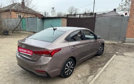 Hyundai Solaris II рестайлинг, 2018 год, 1 350 000 рублей, 8 фотография