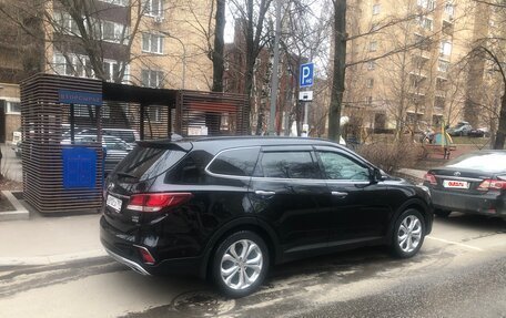 Hyundai Santa Fe III рестайлинг, 2018 год, 3 200 000 рублей, 8 фотография