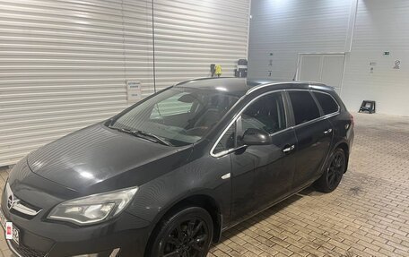 Opel Astra J, 2013 год, 1 050 000 рублей, 5 фотография