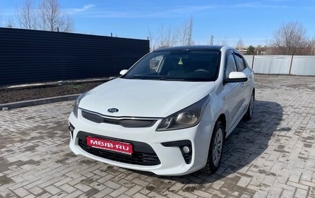 KIA Rio IV, 2018 год, 890 000 рублей, 1 фотография