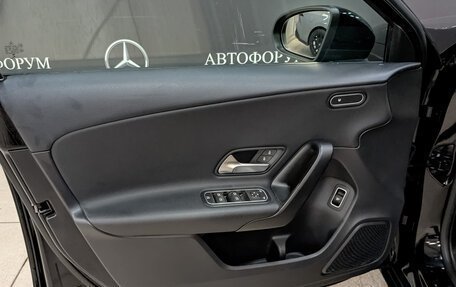 Mercedes-Benz A-Класс, 2019 год, 2 220 000 рублей, 19 фотография