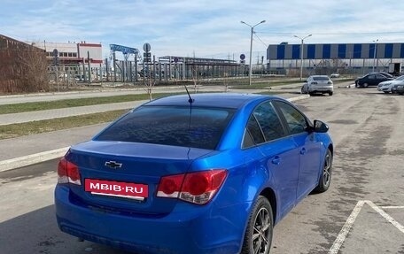 Chevrolet Cruze II, 2011 год, 700 000 рублей, 4 фотография