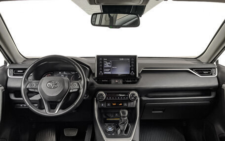 Toyota RAV4, 2021 год, 3 690 000 рублей, 14 фотография