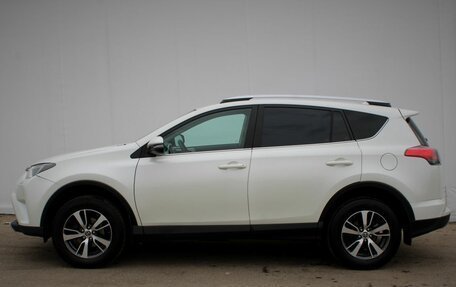 Toyota RAV4, 2017 год, 2 524 000 рублей, 4 фотография