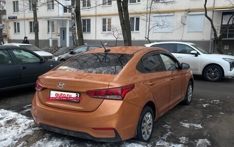 Hyundai Solaris II рестайлинг, 2017 год, 830 000 рублей, 4 фотография