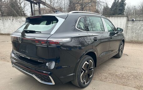 Volkswagen Tiguan, 2024 год, 4 700 000 рублей, 3 фотография