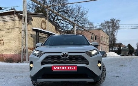 Toyota RAV4, 2021 год, 3 550 000 рублей, 1 фотография