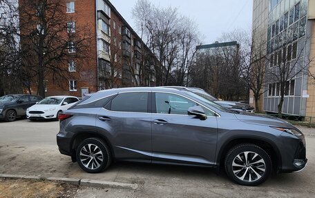 Lexus RX IV рестайлинг, 2021 год, 5 600 000 рублей, 16 фотография