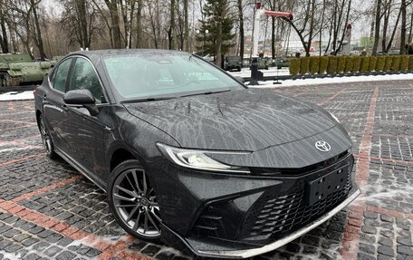 Toyota Camry, 2024 год, 4 200 000 рублей, 3 фотография