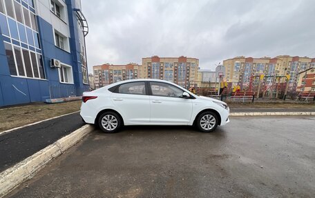 Hyundai Solaris II рестайлинг, 2017 год, 1 045 000 рублей, 3 фотография