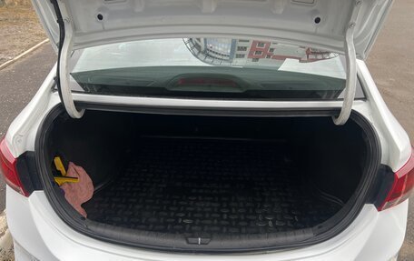 Hyundai Solaris II рестайлинг, 2017 год, 1 045 000 рублей, 6 фотография