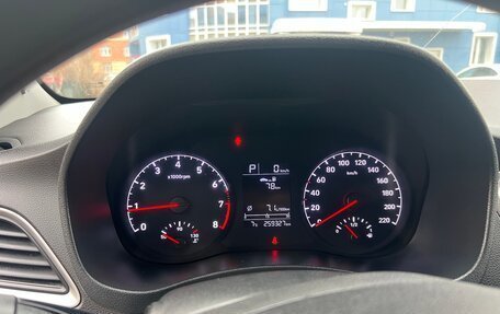 Hyundai Solaris II рестайлинг, 2017 год, 1 045 000 рублей, 9 фотография