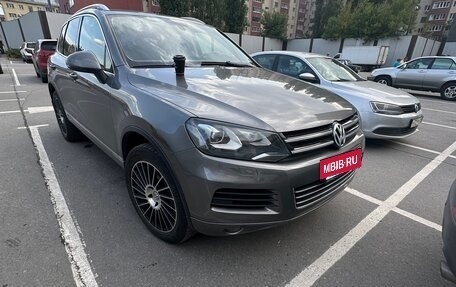 Volkswagen Touareg III, 2012 год, 2 100 000 рублей, 2 фотография