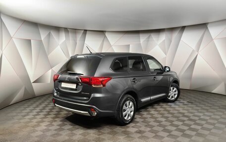 Mitsubishi Outlander III рестайлинг 3, 2016 год, 1 775 000 рублей, 2 фотография