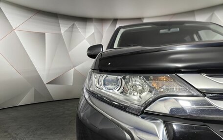 Mitsubishi Outlander III рестайлинг 3, 2016 год, 1 775 000 рублей, 14 фотография